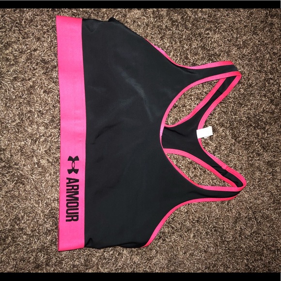 Under Armour Tops - Under Armour Sports Bra